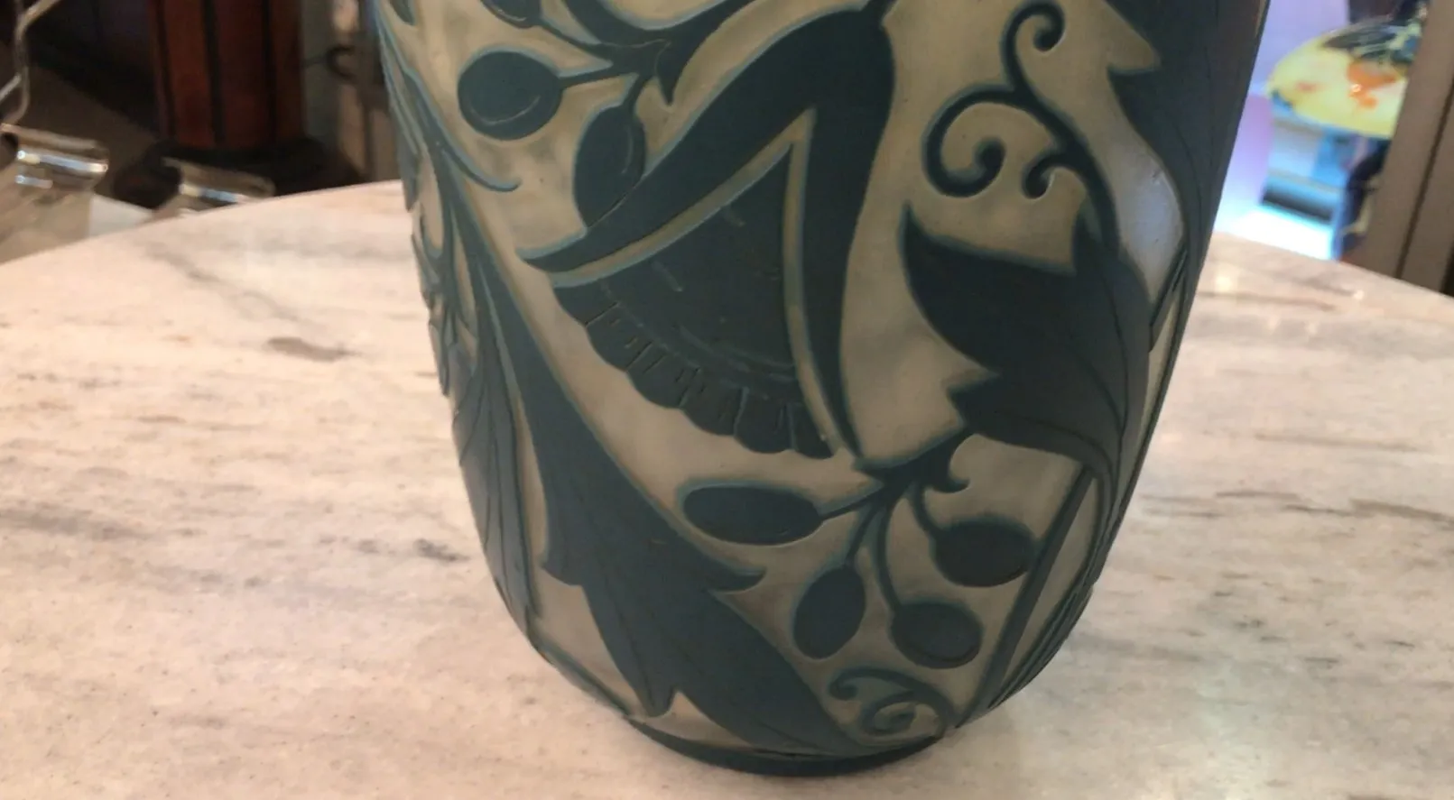 古董签名玻璃有装饰细节（Daum Nancy）