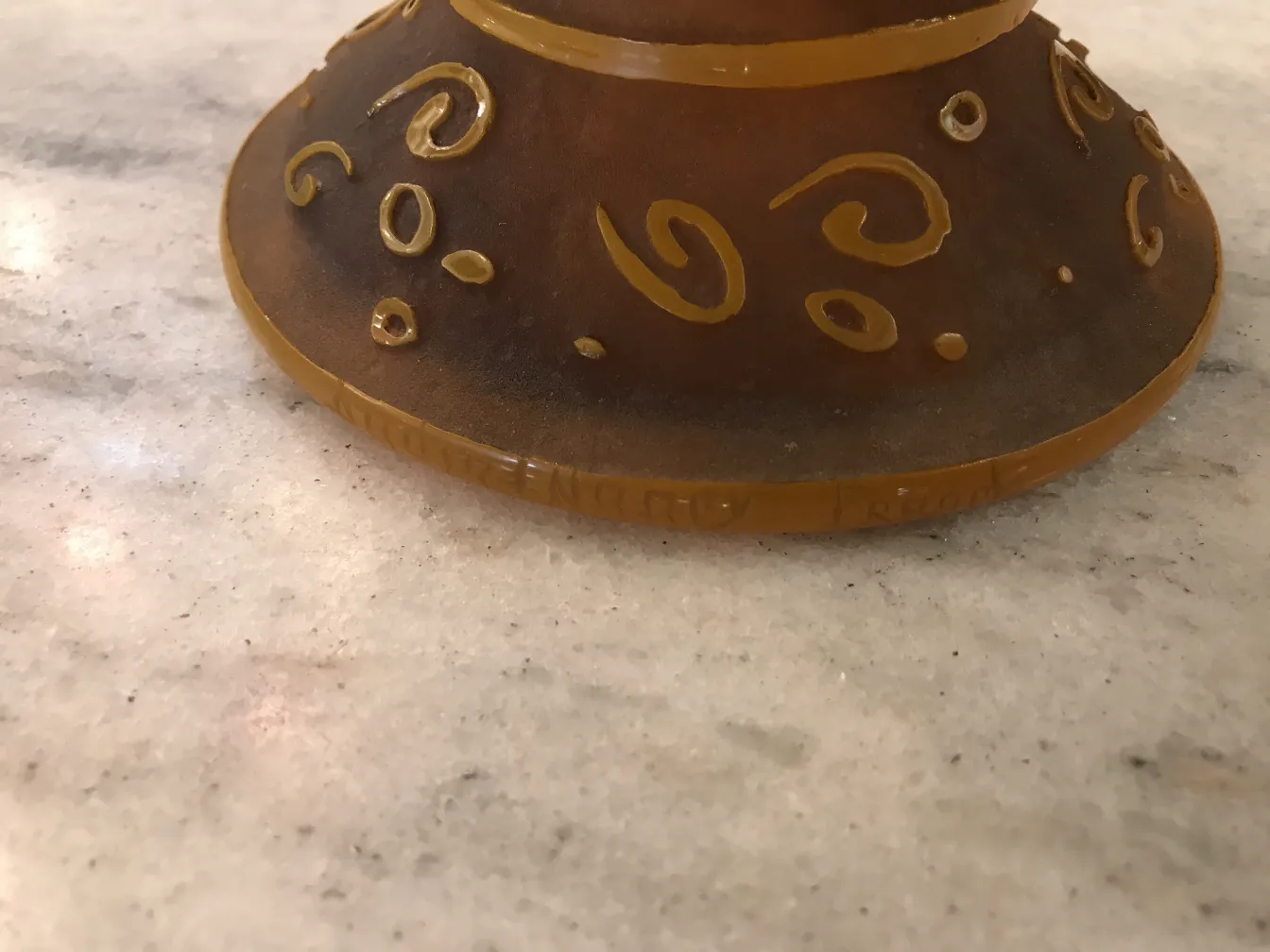 Signiertes Glas Daum Nancy mit warmen Farbtönen und Mustern, antik