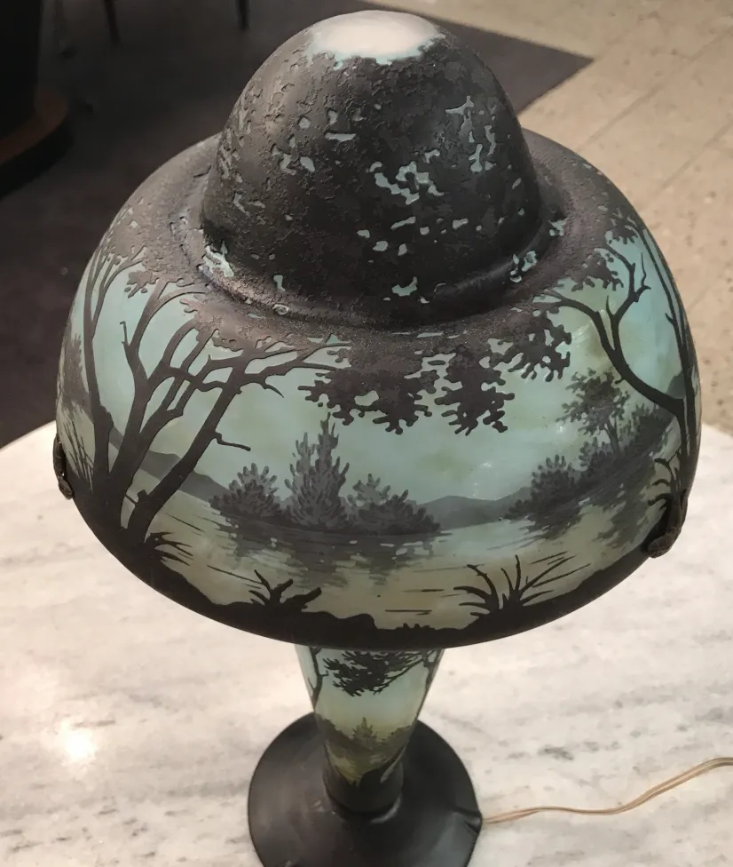 Verre ancien avec paysage peint Daum Nancy