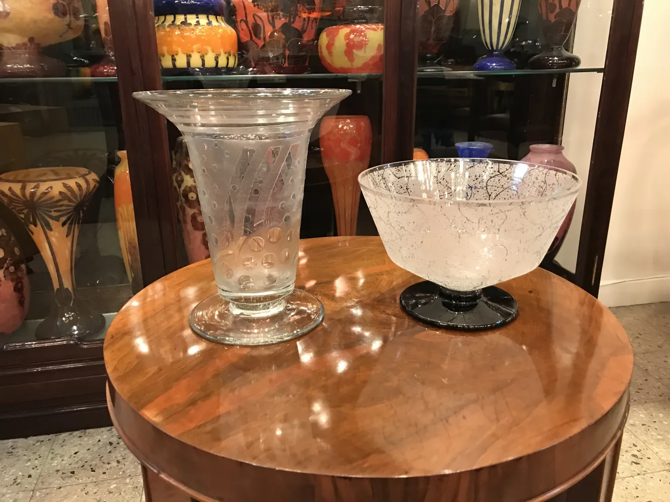 Antique signed glass Daum Nancy with decorative details