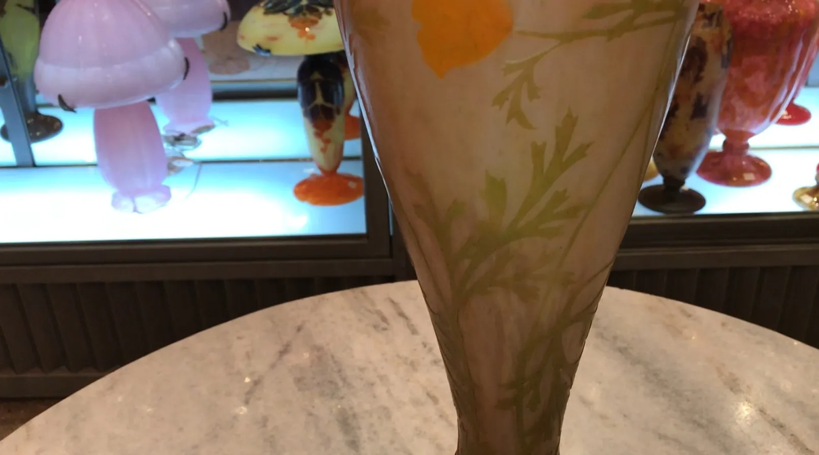 SIGNED GLASS Daum Nancy with yellow flowers on light background