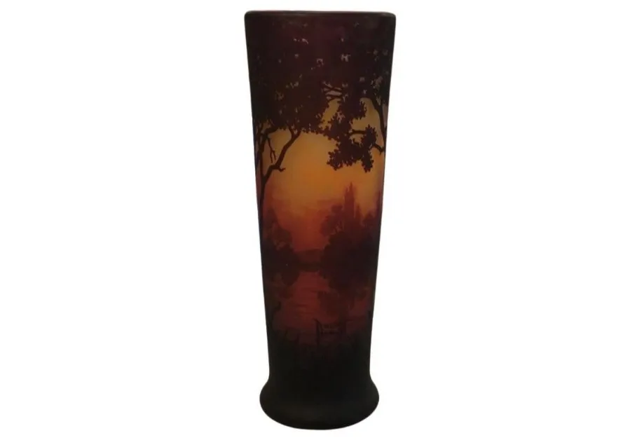 簽名玻璃達烏姆南希，描繪日落景觀和樹木