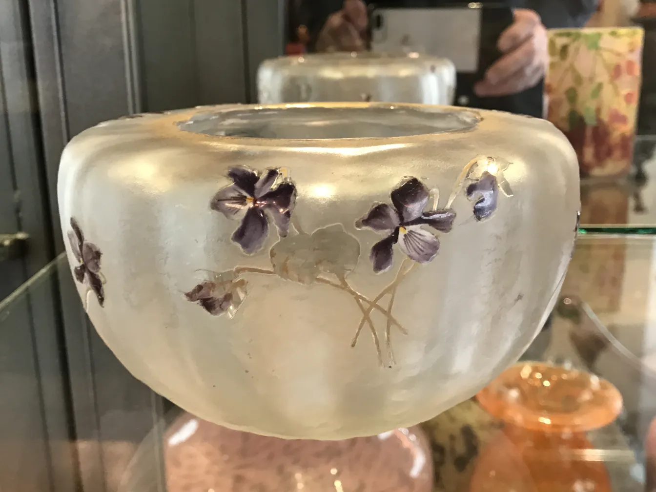 带有紫色花朵的达美南希签名玻璃，古董