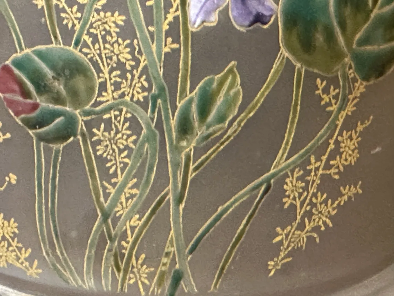 Vidrio antiguo firmado Daum Nancy con flores decorativas