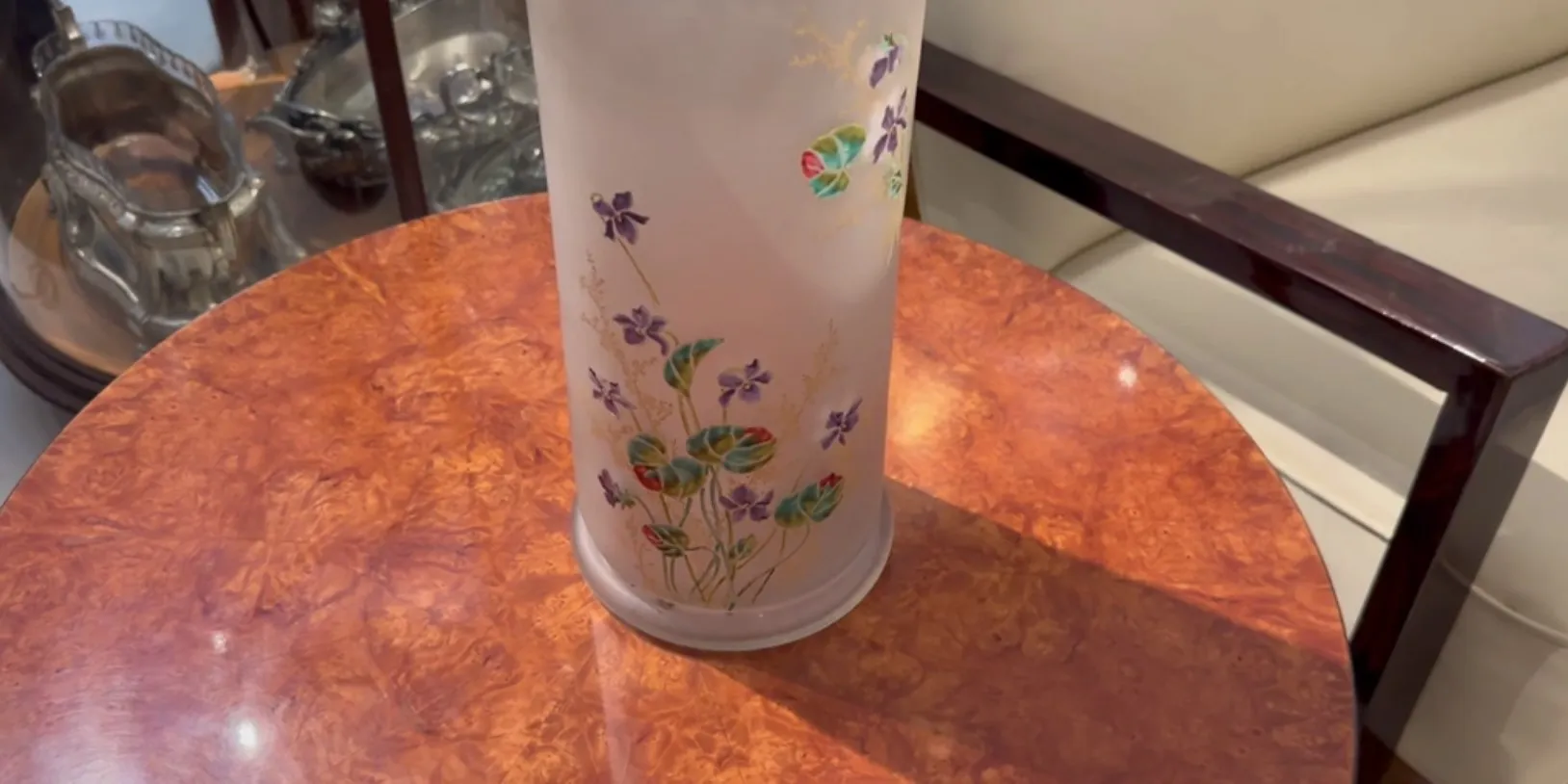 verre ancien signé Daum Nancy avec décoration florale