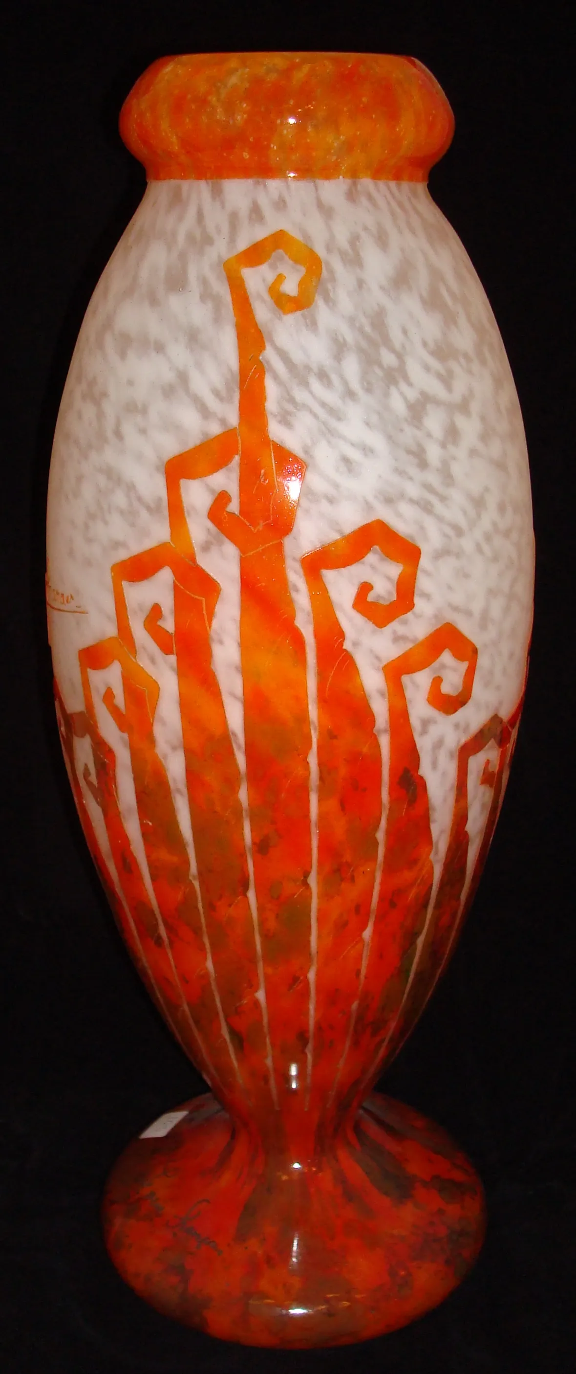 Vetro firmato Charder con design arancione