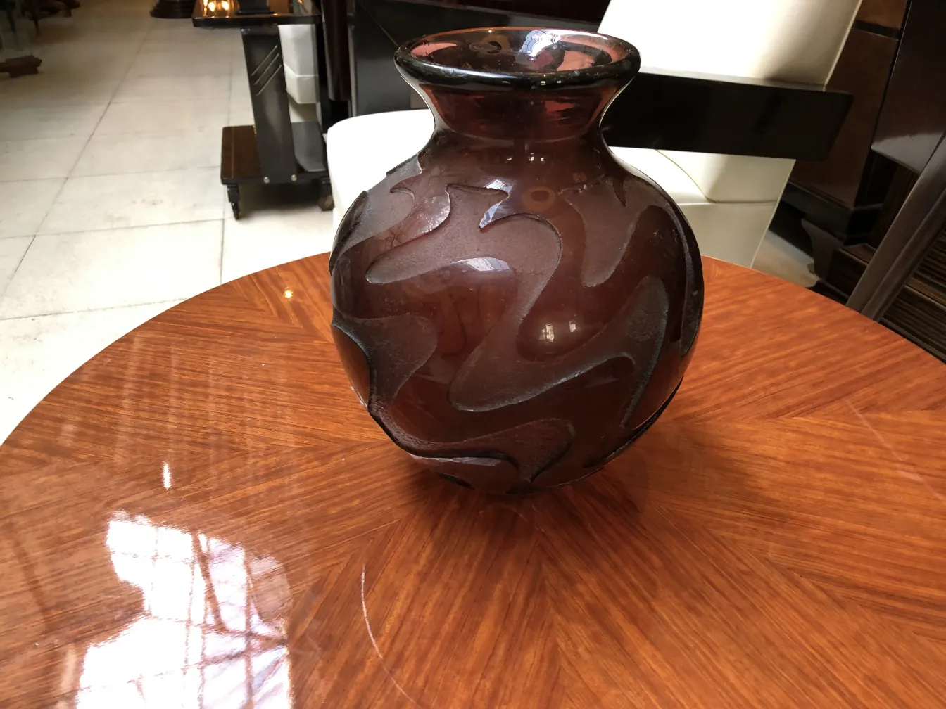 antik signiertes Glas degue mit dekorativem Spiralmuster