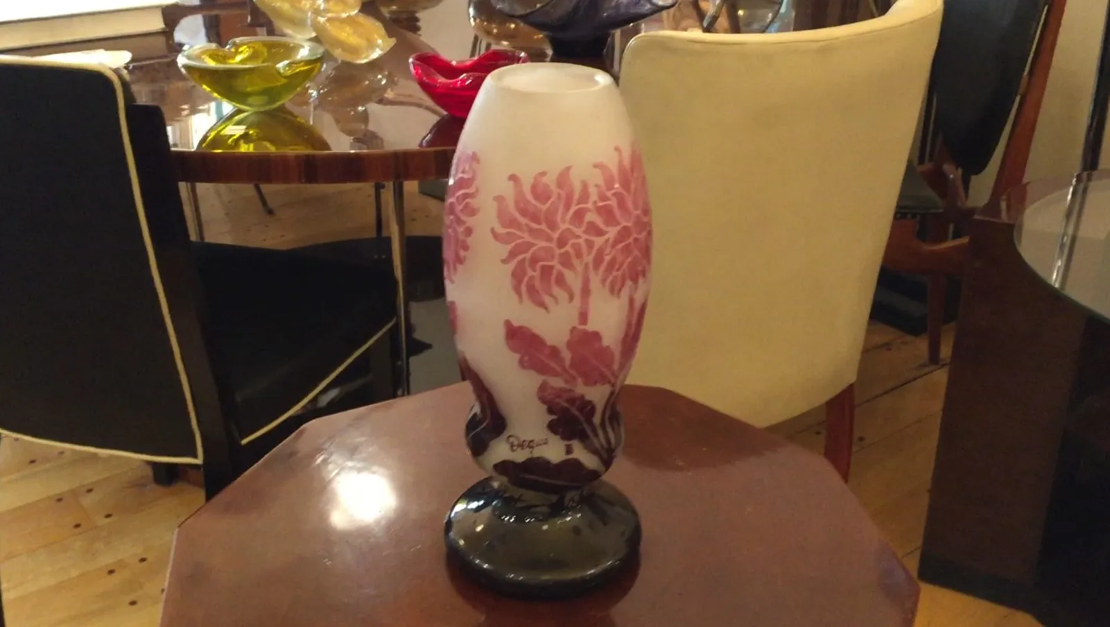 vase aus signiertem glas degué französisch mit blumenmustern