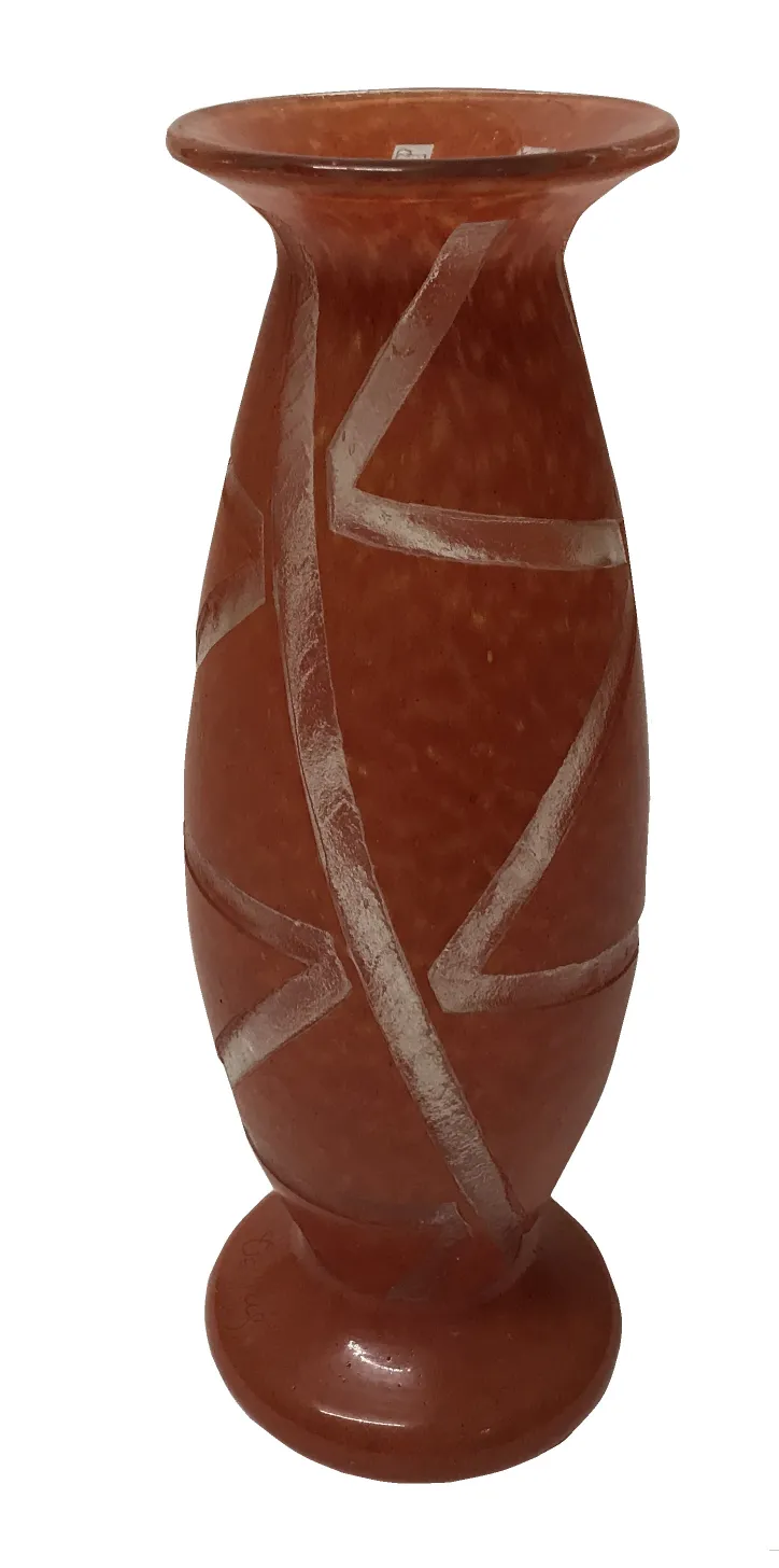 signed Degué glass with original decorative details