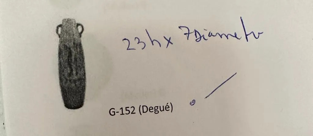 تحفة زجاج موقّع دوغي مع كتابة