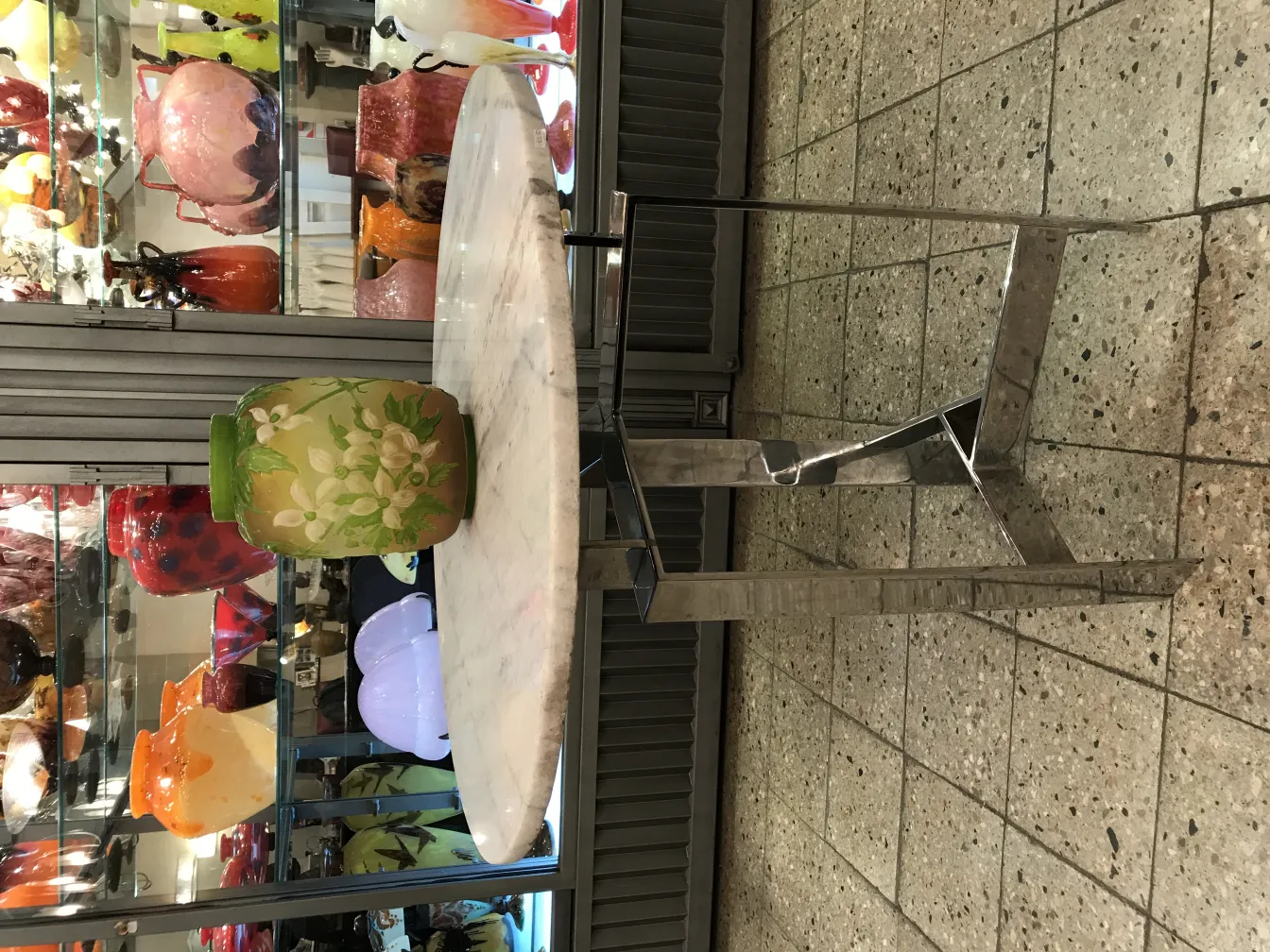 古董签名玻璃Gallé装饰，带有花卉图案