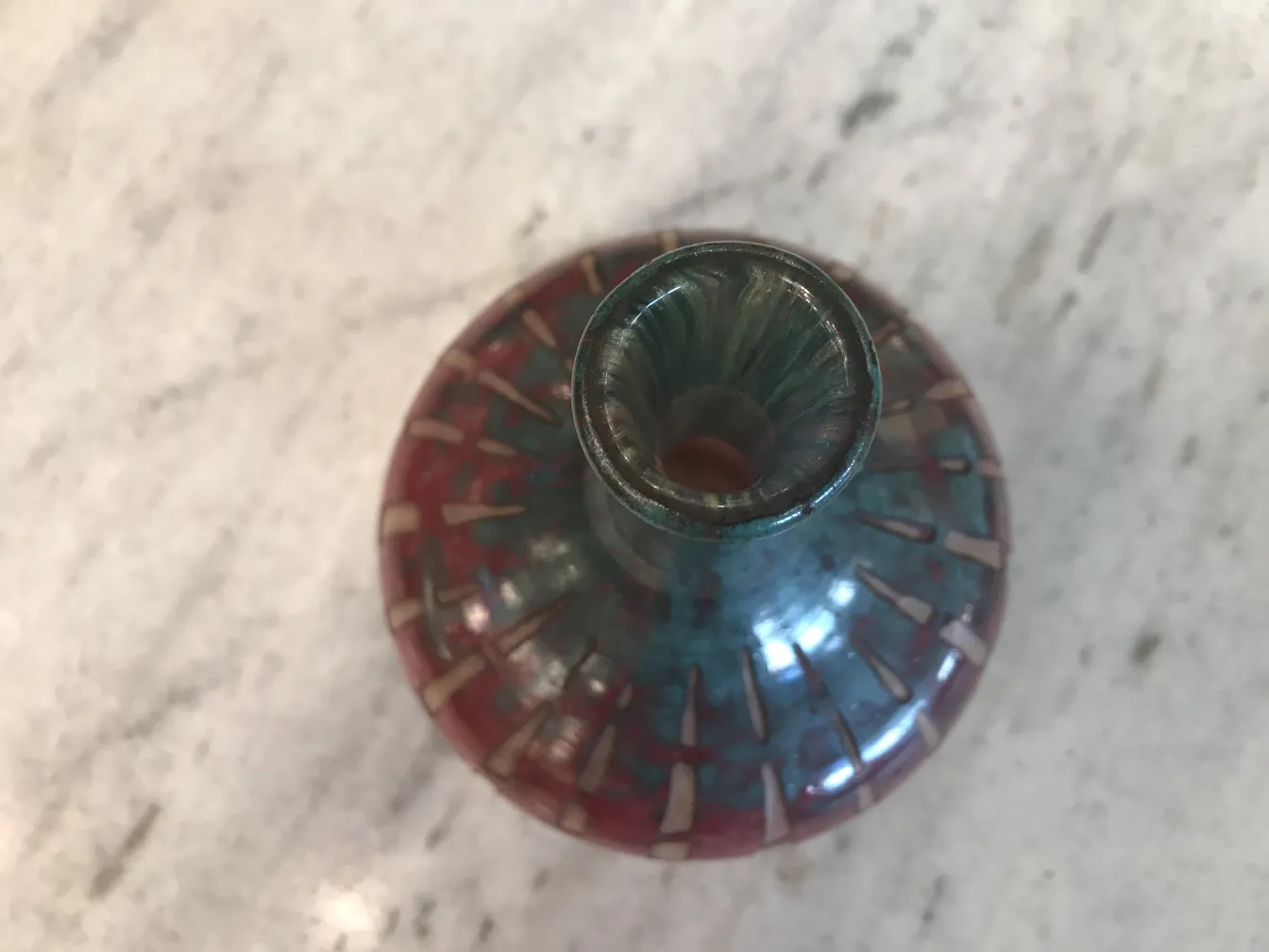 Подписанное стекло в форме конфеты с яркими узорами