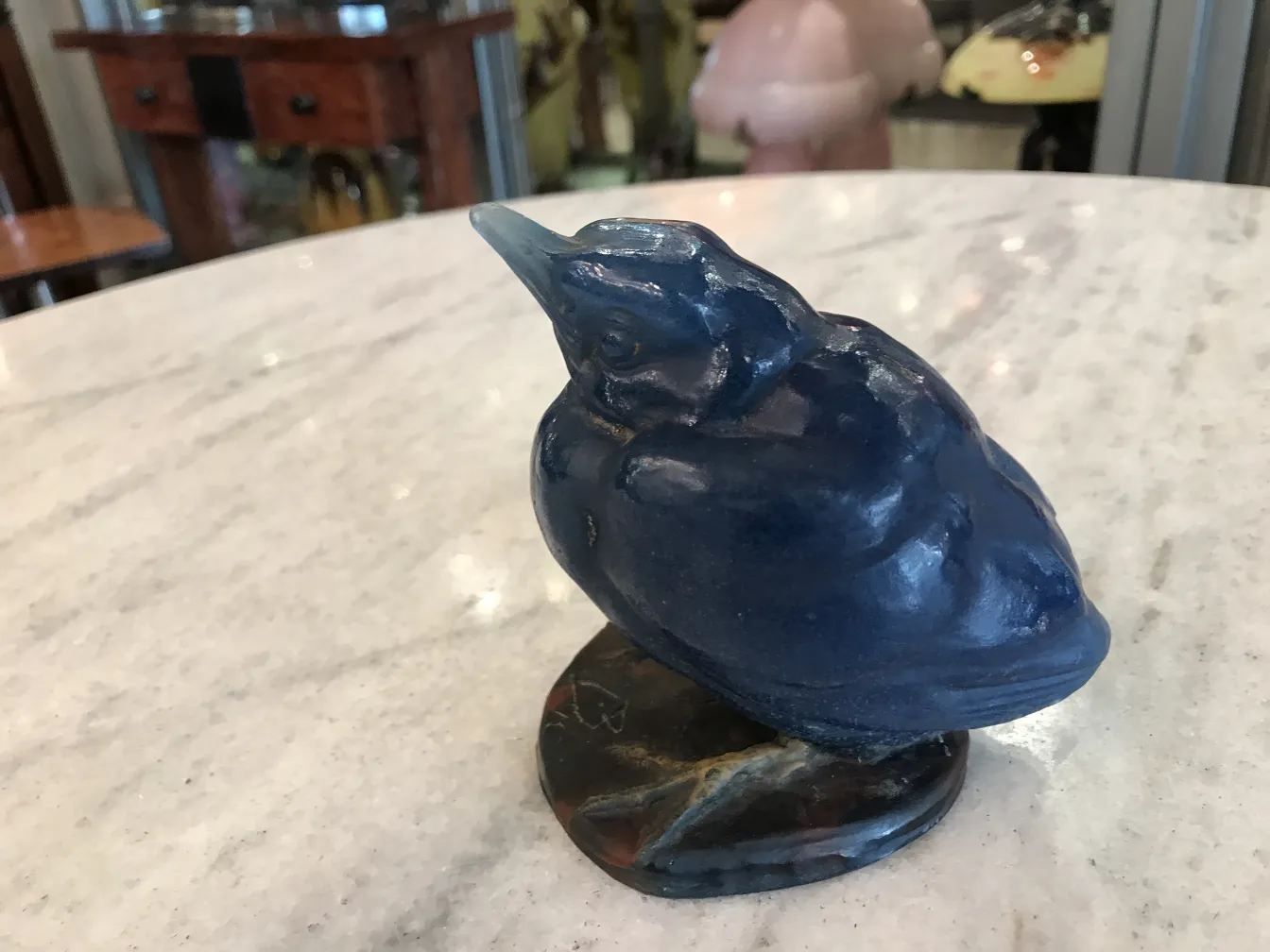 figura di uccello in vetro firmato, blu con base