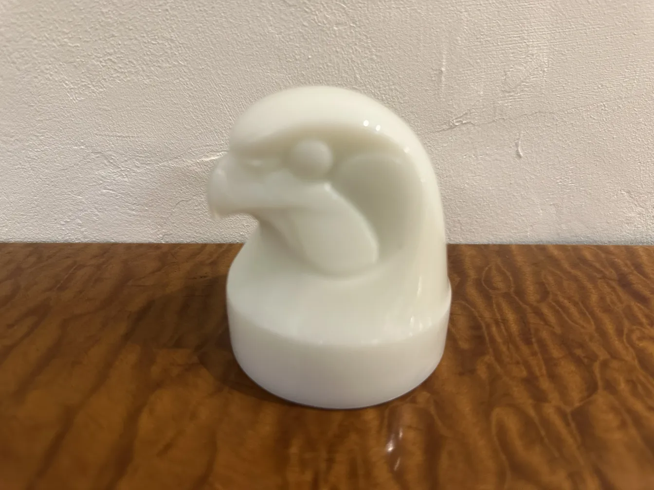 figurina di uccello in vetro firmato, colore bianco, antichità