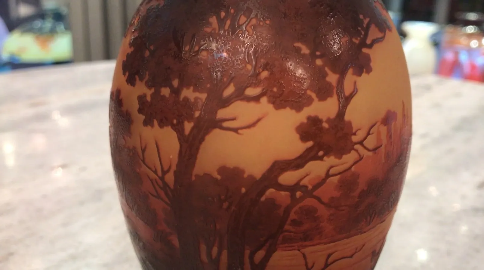 Antik signiertes Glas D'Argental mit Baumlandschaft