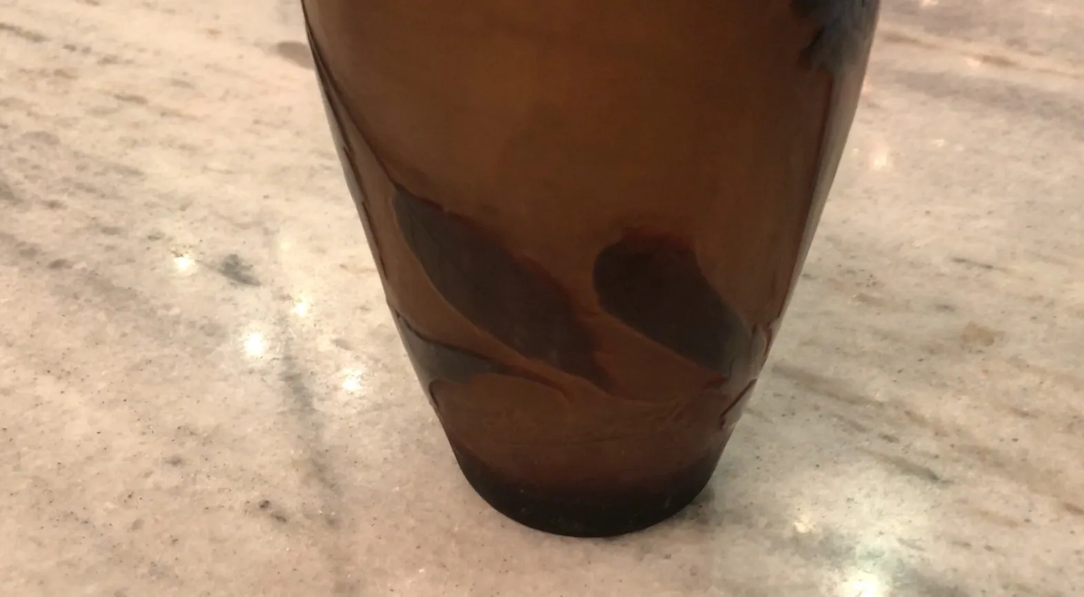 Verre signé D'Argental au design unique, ancien