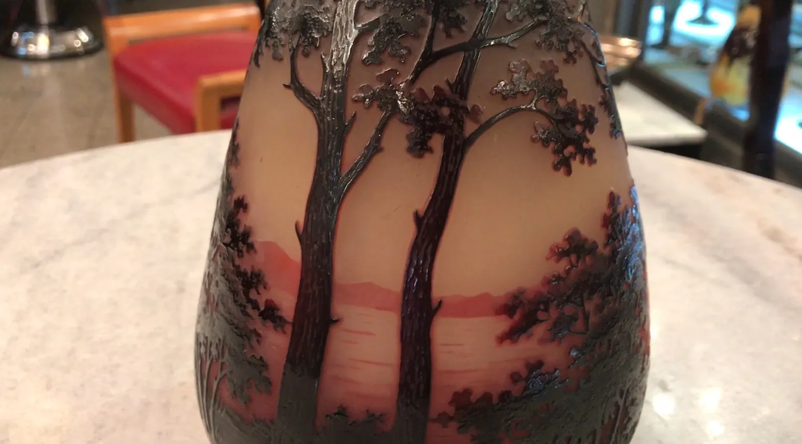 Vetro firmato D'Argental con design di alberi, antiquariato.