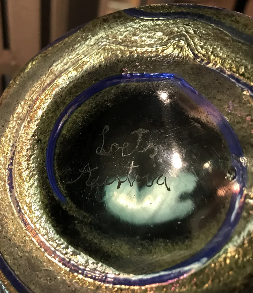 Antikes signiertes Glas Loetz mit klarer Beschriftung.