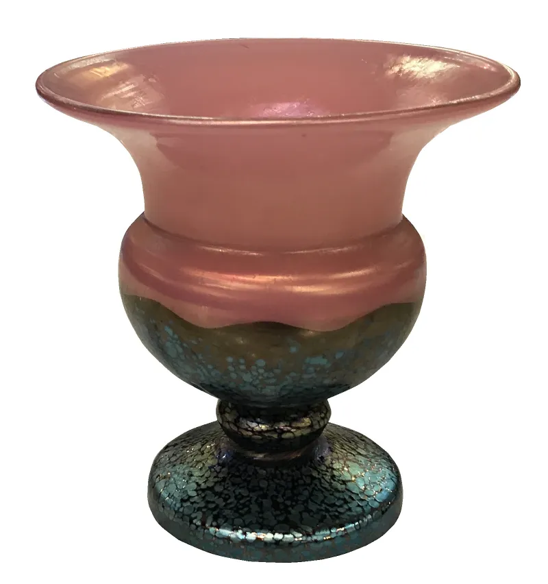 vidrio Loetz en tonos rosa y azul, con base decorativa