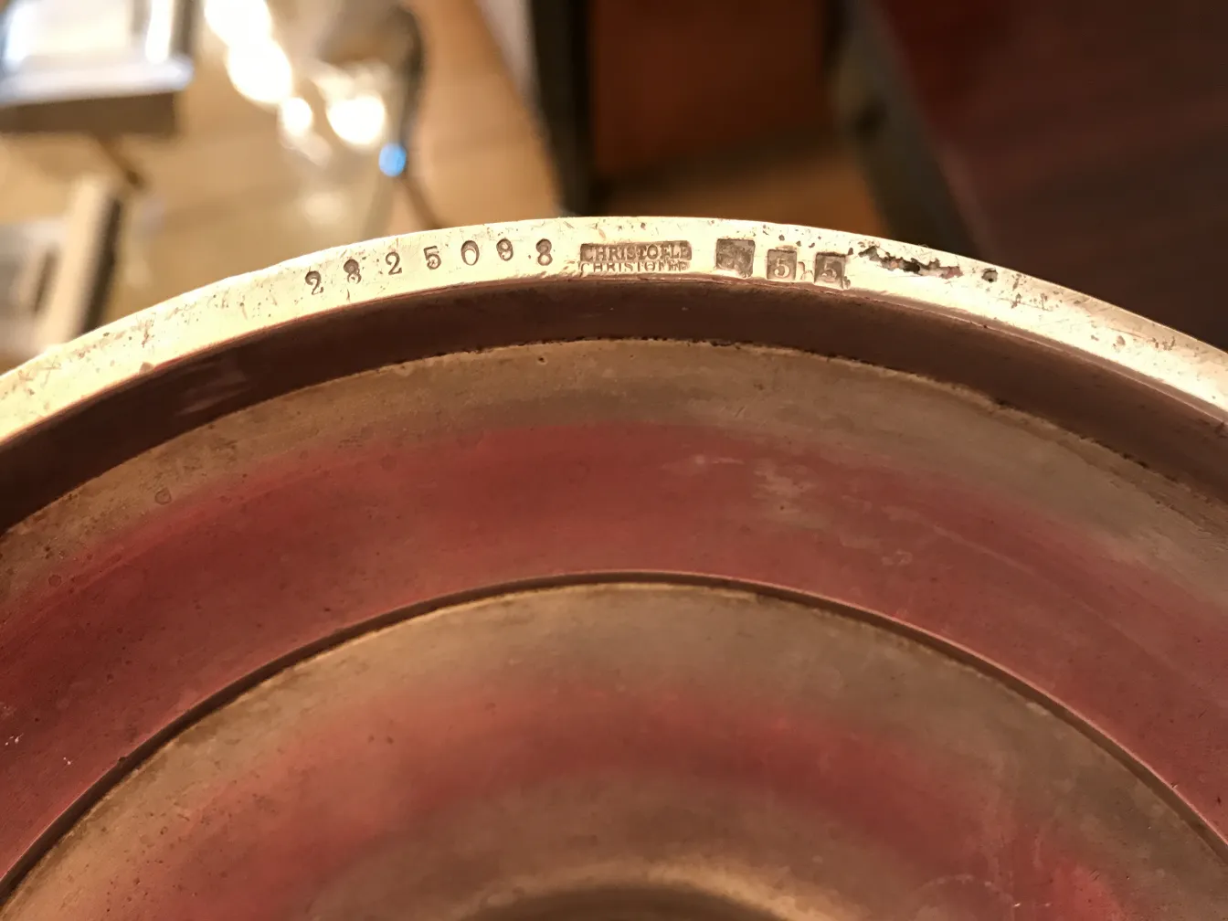 两个古董蜡烛台 art nouveau，带有明显细节