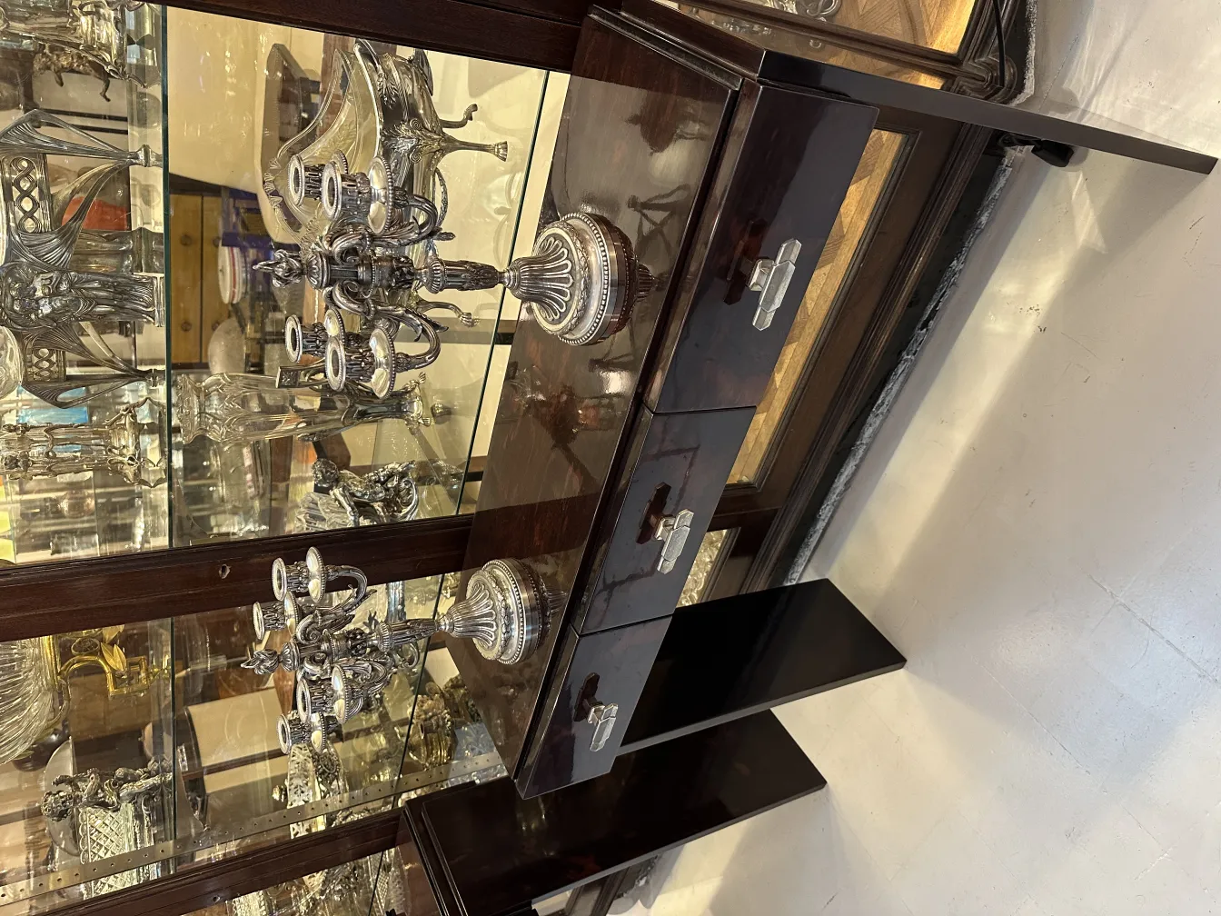 2 castiçais antigos art nouveau com detalhes elegantes