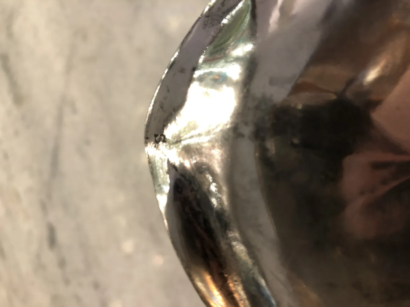 古董烛台，艺术新风格的光亮细节