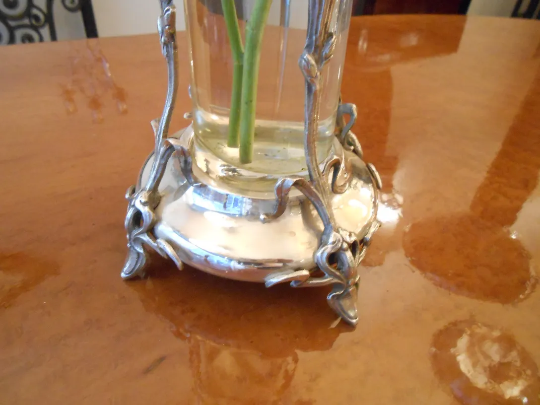 2 vasos antigos decorados em estilo art nouveau