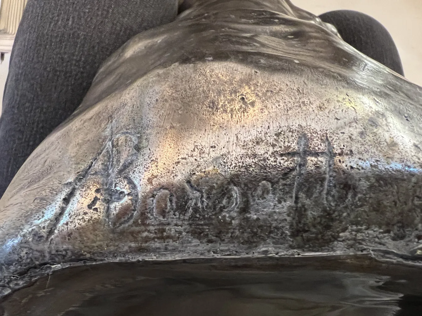 vase antico con forme artistiche