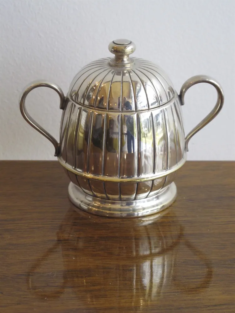 Altes WMF tee-set mit glänzendem Metall-Design