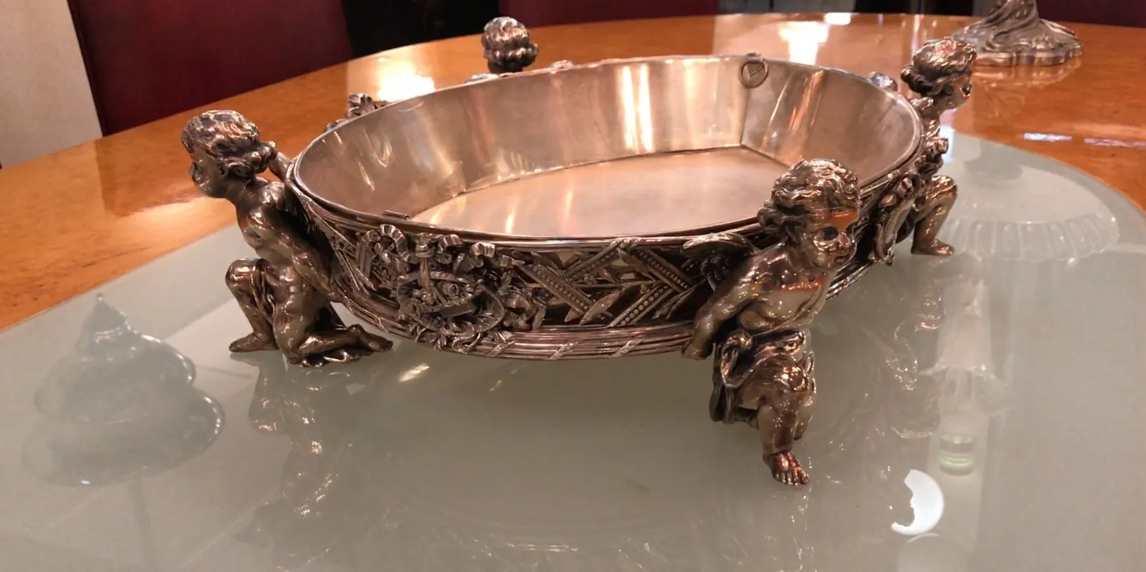 centrotavola antico christofle con figure laterali