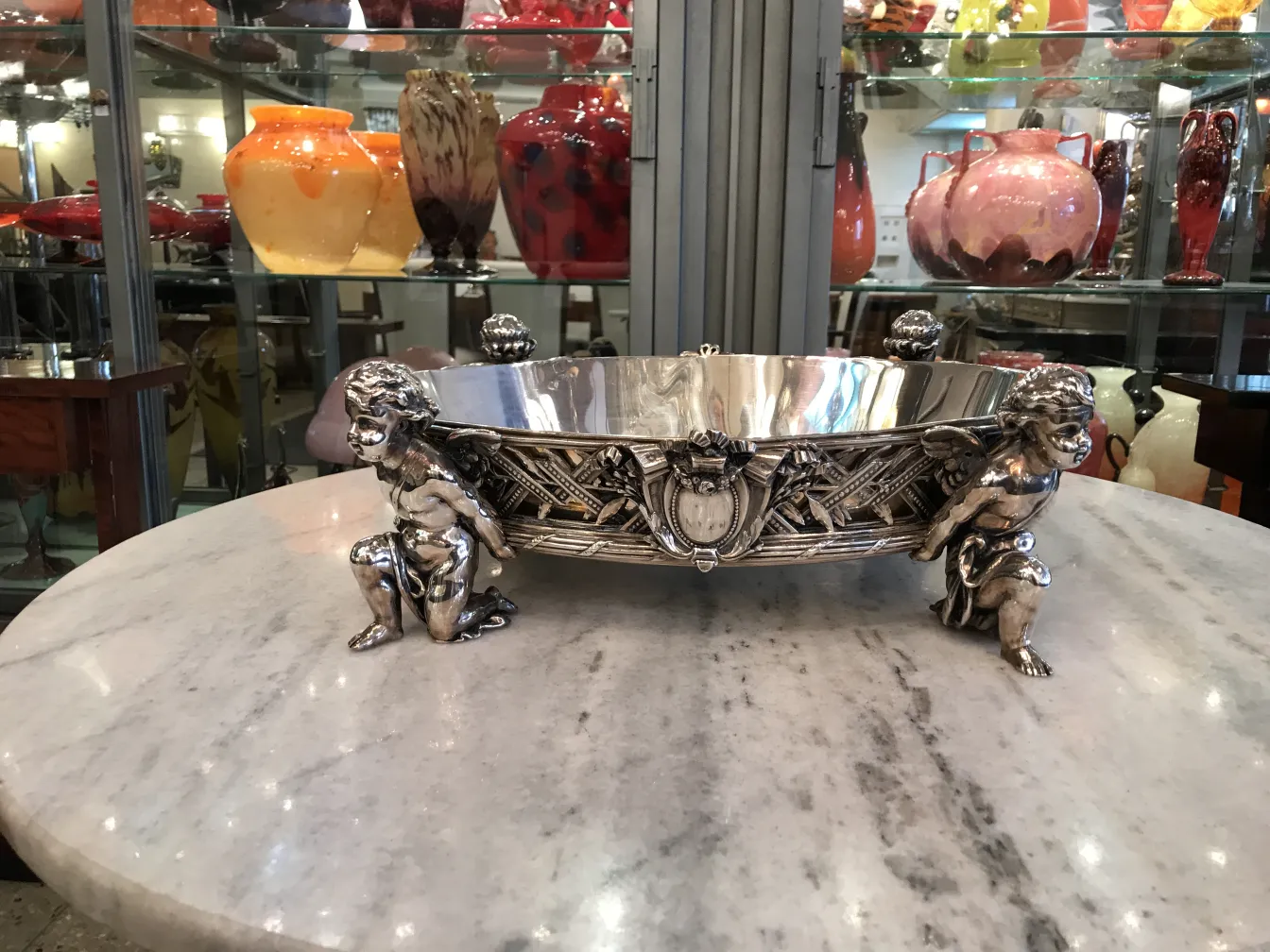 قطع مركزية قديمة christofle مزينة بالملائكة