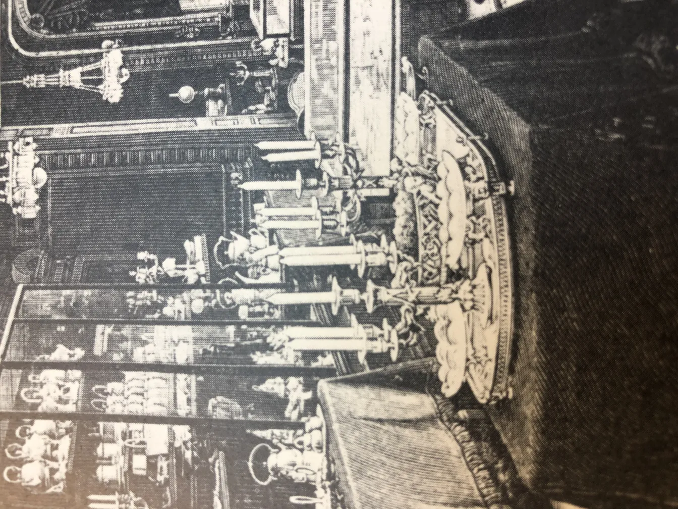 centre de table antique Christofle avec bougeoirs et décor