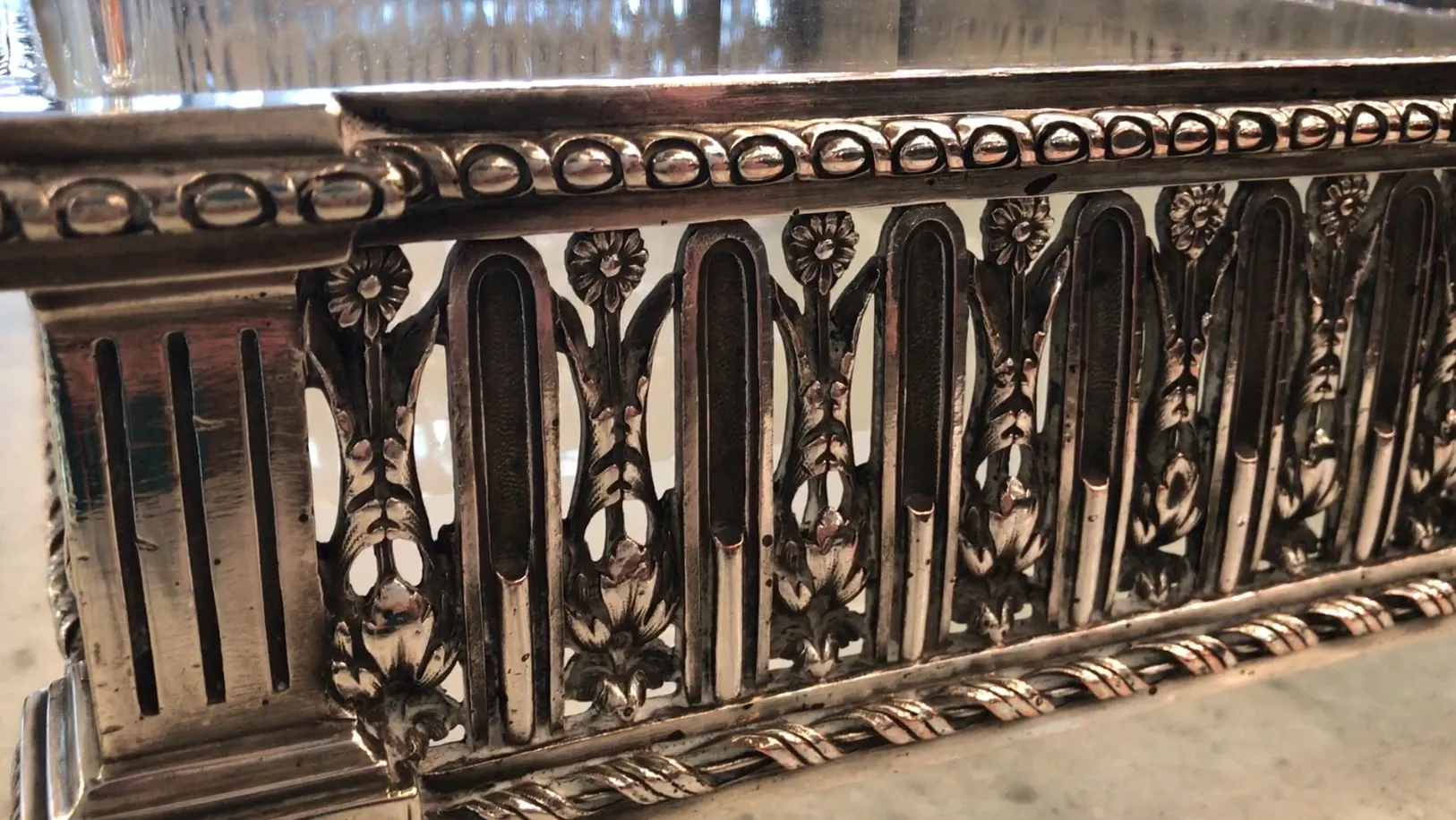 تنسيق قديم بتصاميم زهرية