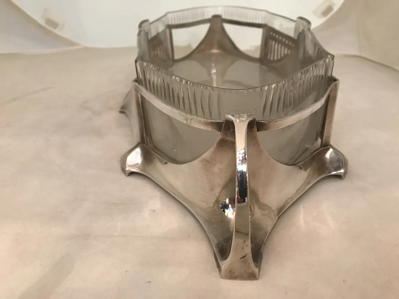 centrotavola WMF antico con design ottagonale