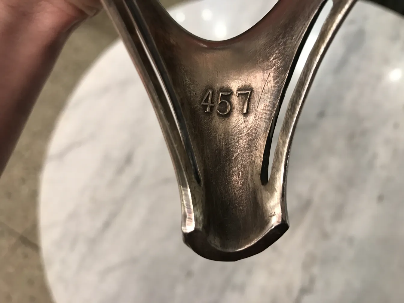 قطع مركزية للطاولة wmfg أنيقة في بيئة مريحة.