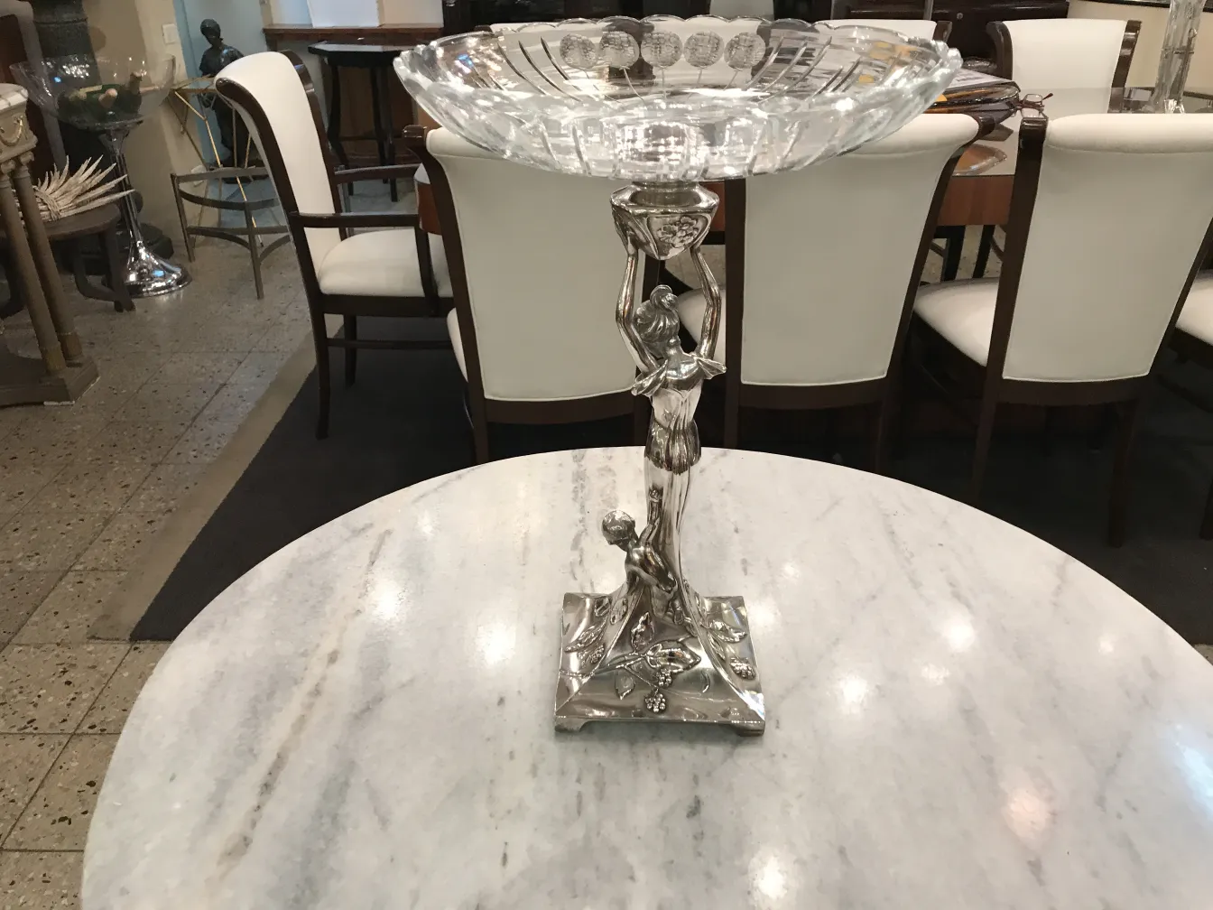 WMF centerpiece with decorative base in a cozy setting