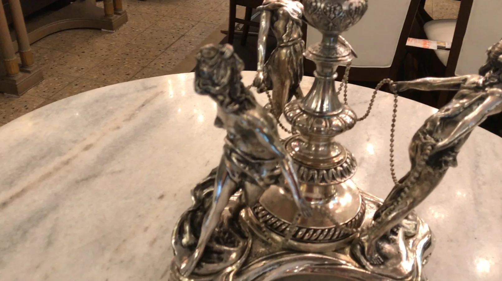 centro de mesa antigo wmfdetalhe com figuras