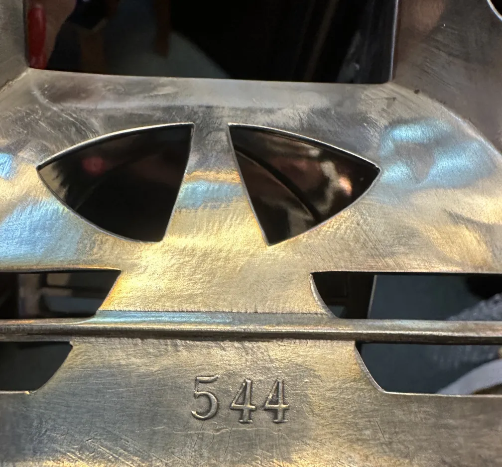 antikes Blumentopfdesign von WMF, dekorative Umgebung