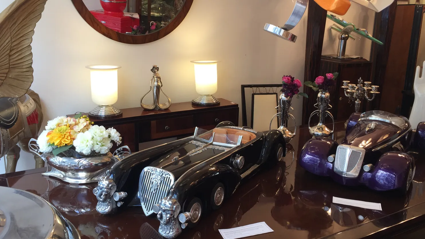 Centrotavola WMF antico decorato con fiori vivaci