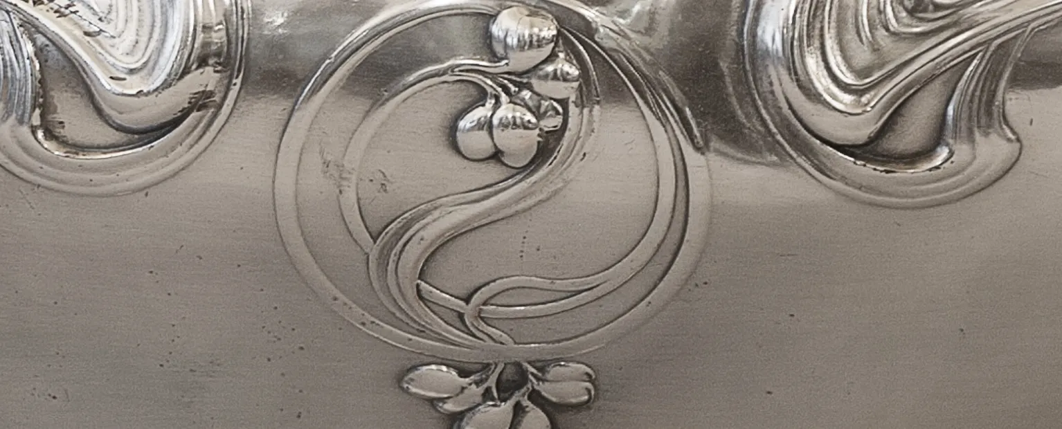 centrotavola WMF antico decorativo con dettagli unici