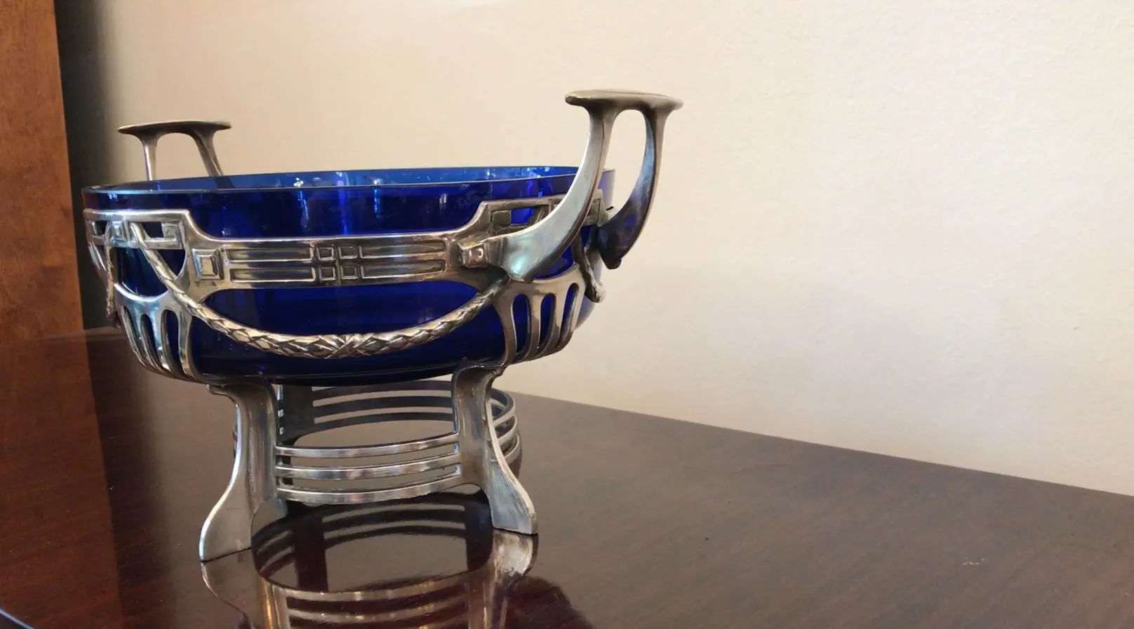 Centrotavola WMF antico con design elegante e colore blu