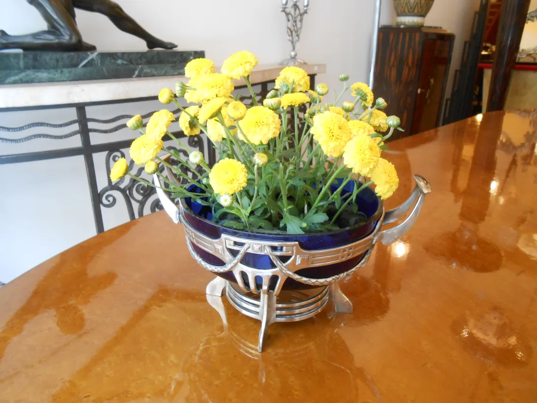 センターピース wmfa 古い明るい黄色の花