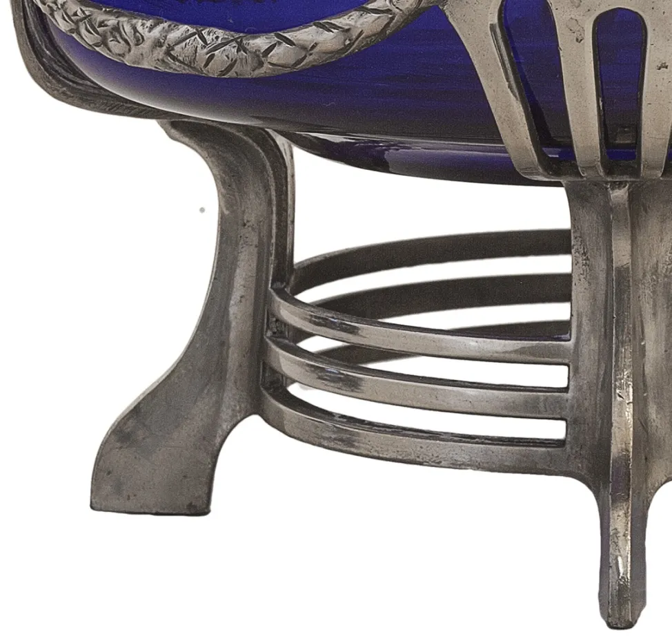 装飾的なベース付き古いセンターピースwmf