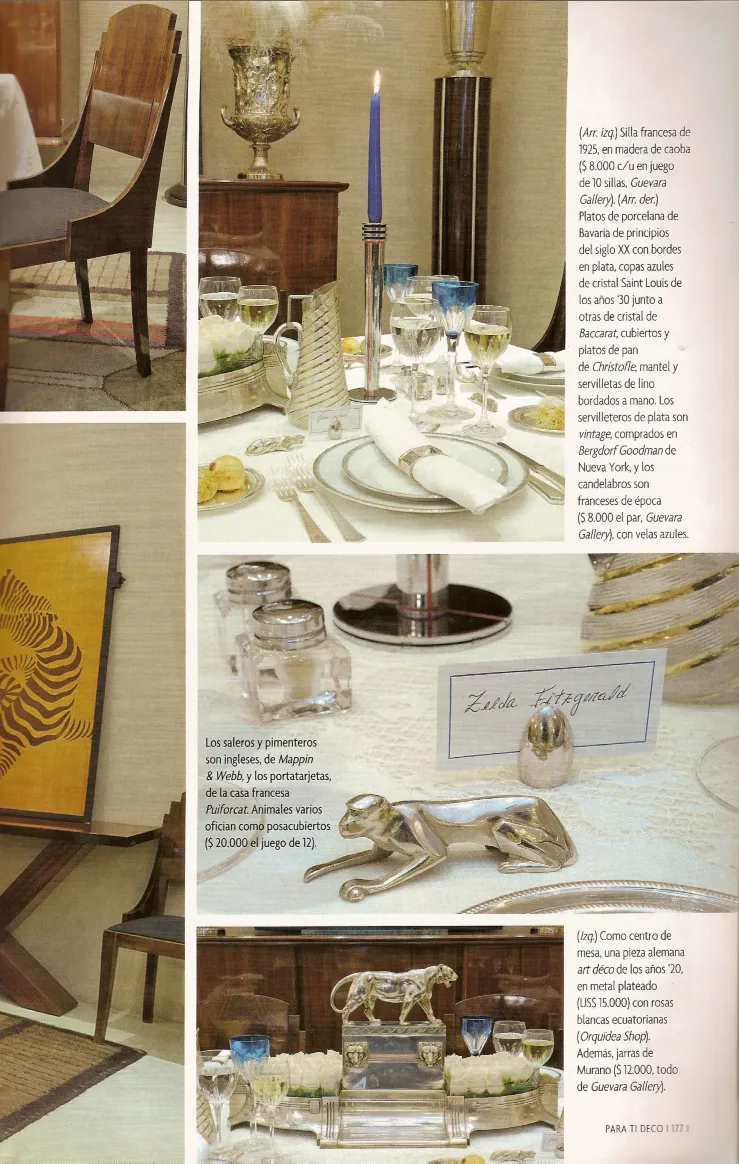 dos jarras antiguas de WMF en una mesa elegantemente decorada