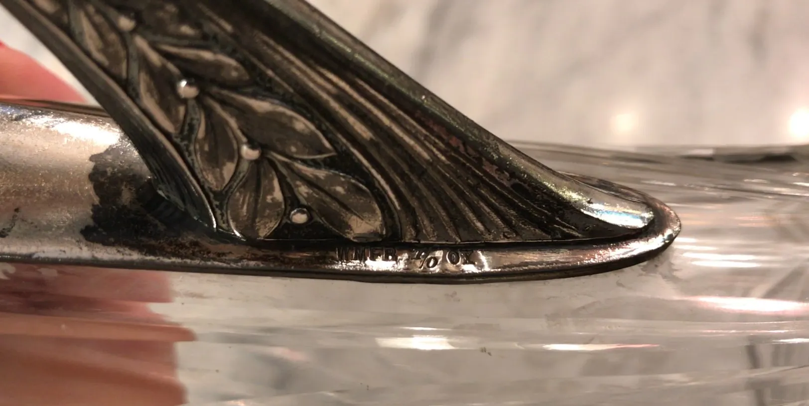 고풍스러운 장식이 있는 주전자 2개 wmF