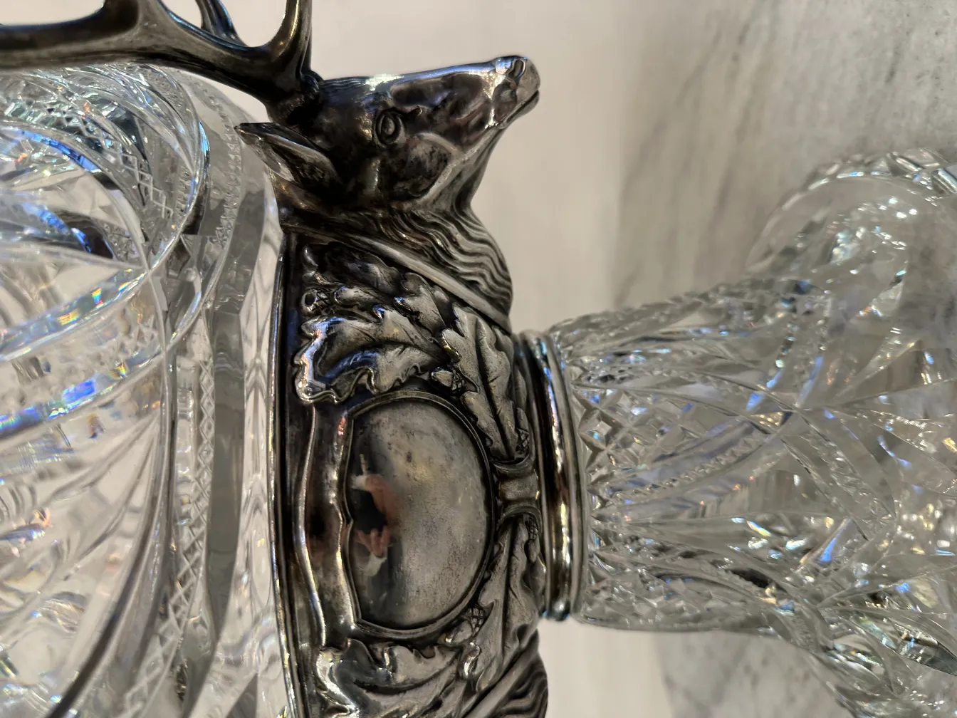 Ciotola da punch antica WMF con design raffinato e dettagli intricati.