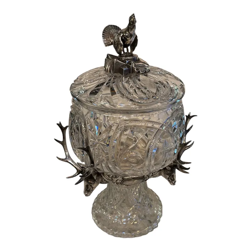 Antike WMF-Bowle mit Deckel und dekorativer Vogel-Figur oben, mit kunstvollen Basisdetails.
