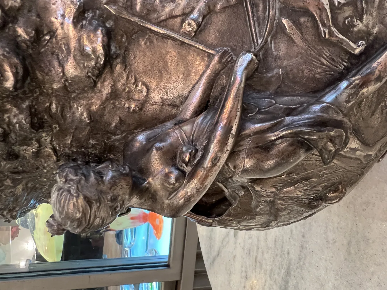 Antike WMF Bowle mit kunstvollen Reliefdetails