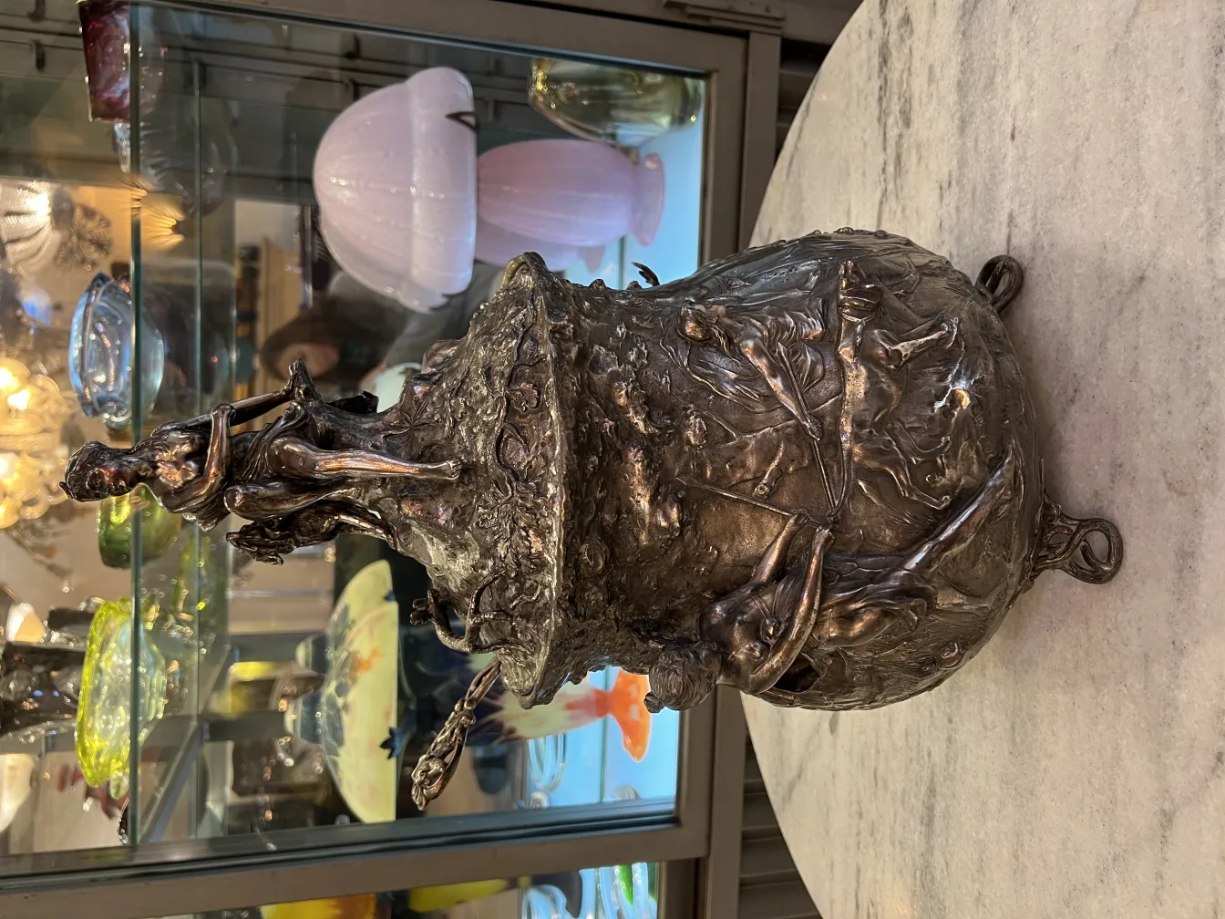 Antike WMF Bowle mit kunsthandwerklicher Dekoration und Figur