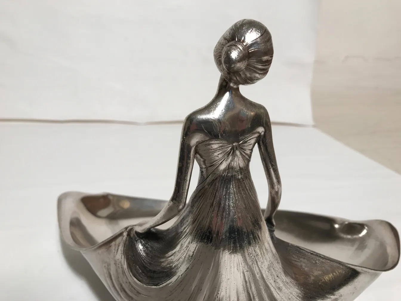 bandeja per carte antica orivit con figura decorativa